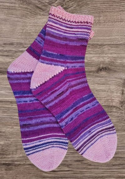 2024_tricot_.funny_striped_socks_03