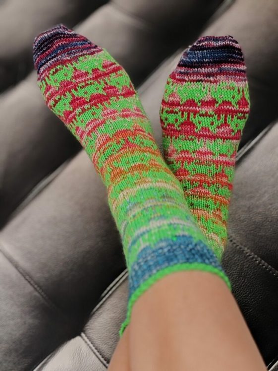 2025_tricot_Aliens attack socks_04