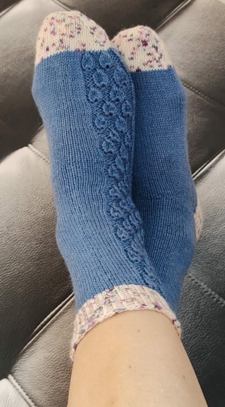 2025_tricot_Peacock socks_2