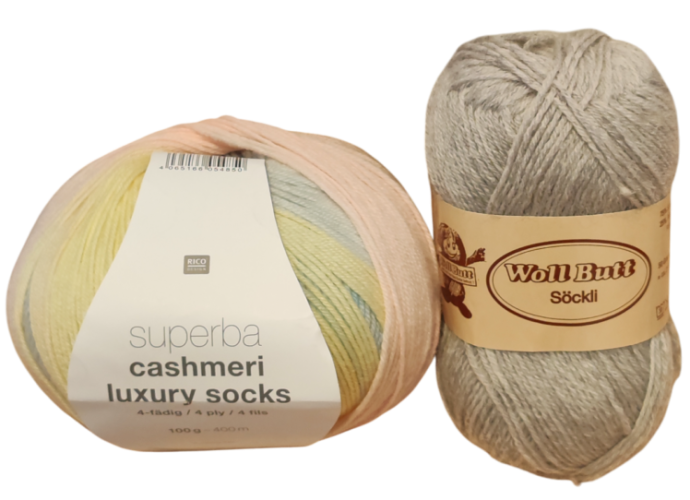 2025_tricot_hoodoos_socks__01