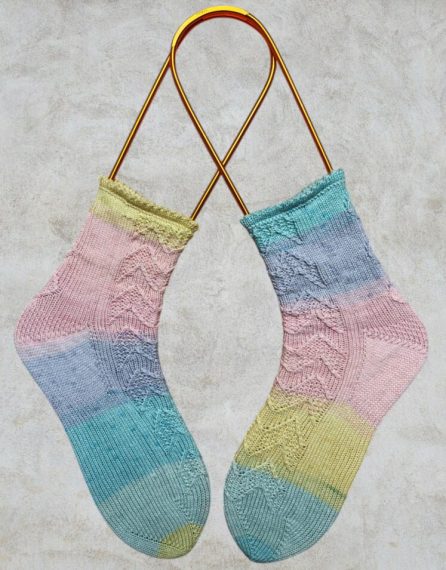 2026_tricot_Arrow socks_03