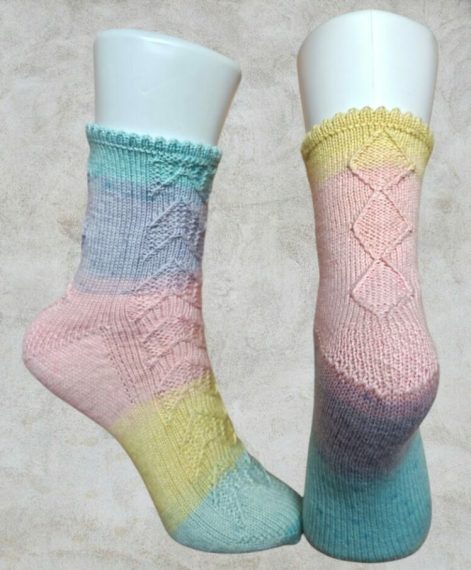 2026_tricot_Arrow socks_05