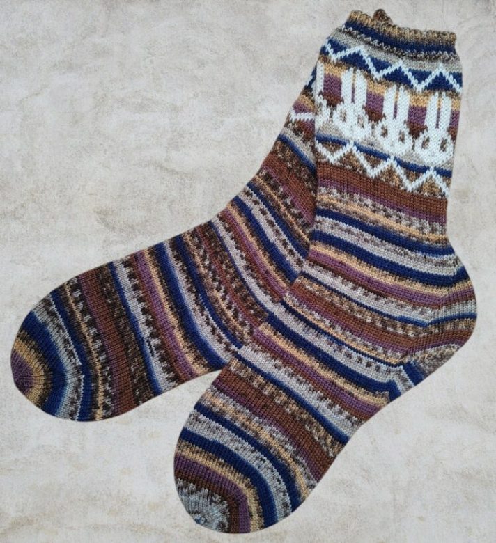2026_tricot_Mystery Easter socks_08